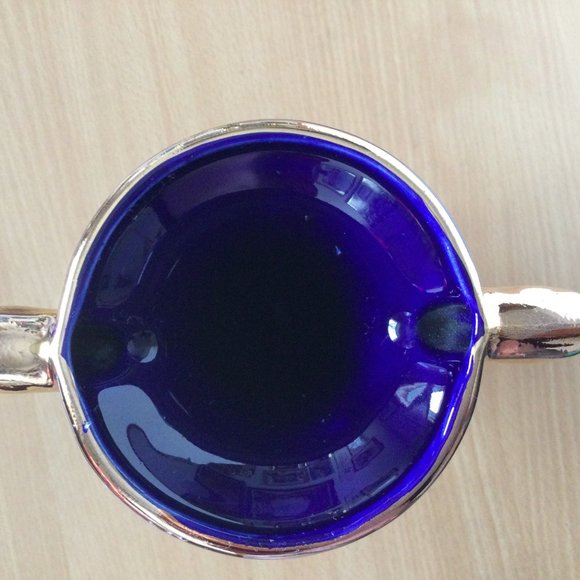 VTG Cobalt Blue 9 3/4" ceramic vase gold gild handles made in Italy white angel - Picture 8 of 9